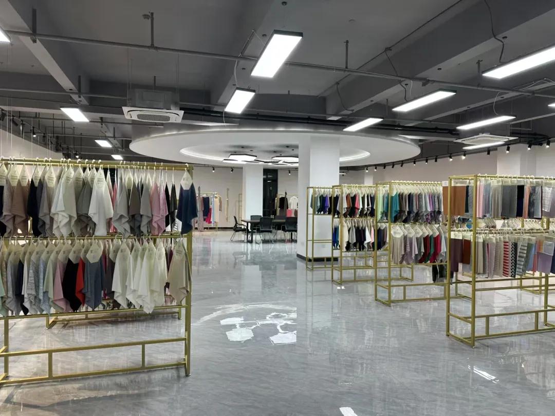 ​“高能剧透”NO.13| 时尚女装-针织面料展区@2025intertextile春夏面辅料展