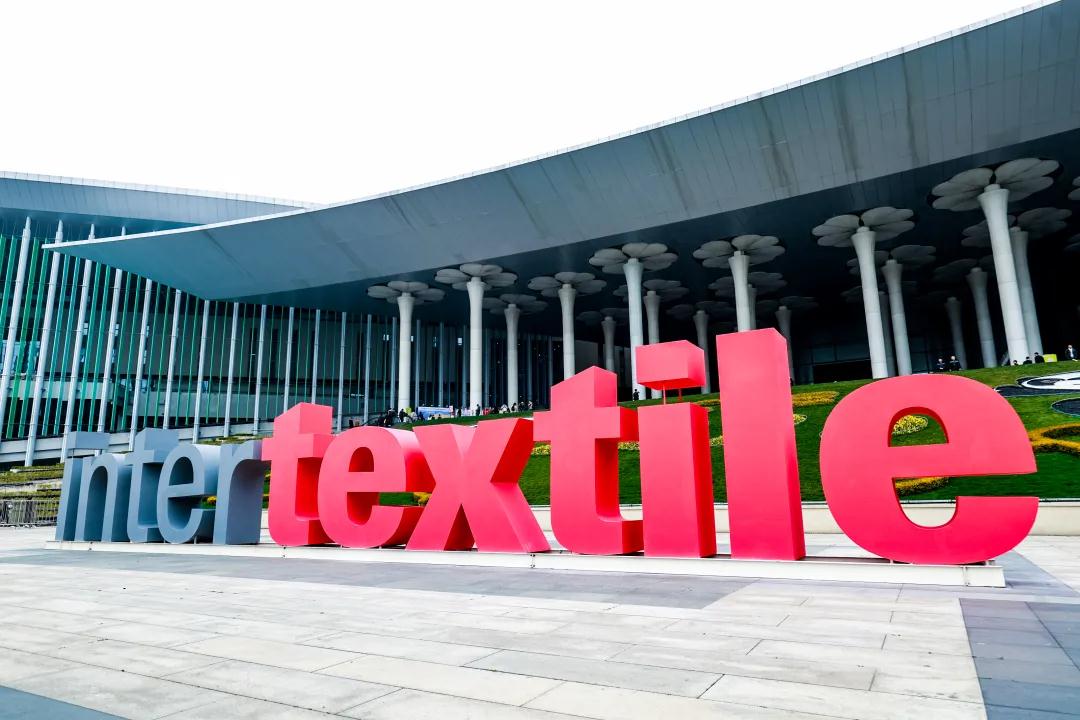 风华正“贸”启新程 ！2025中国国际纺织面料及辅料（春夏）博览会盛大启幕
